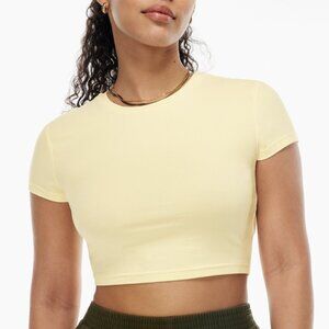 ARITZIA TNA Ortiz Cropped T-Shirt XS Butter Yellow